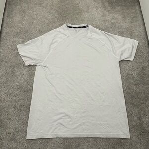 RHONE Men's Short Sleeve Tee in White Size Medium-Large (no size tag)